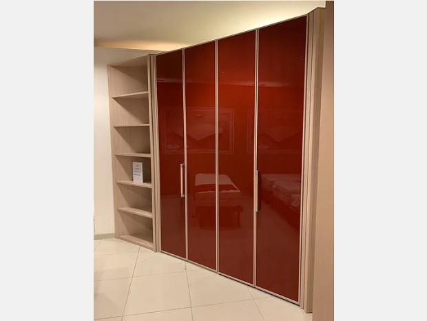 Cabina armadio Mercantini Laccato lucido rosso