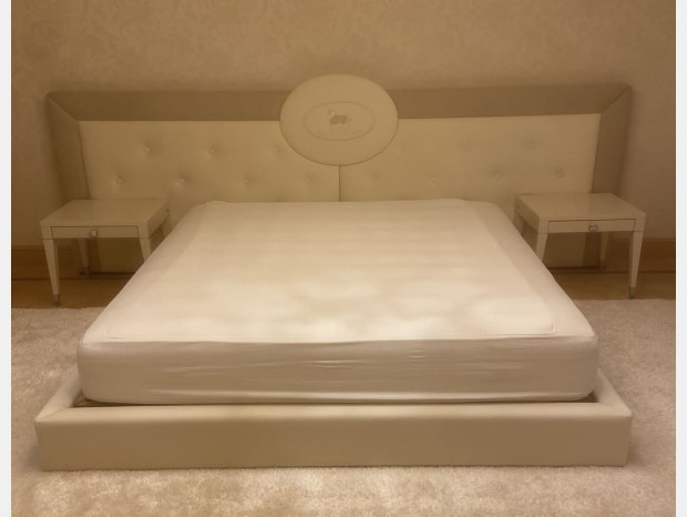 Letto matrimoniale Fendi Casa Cameo 2