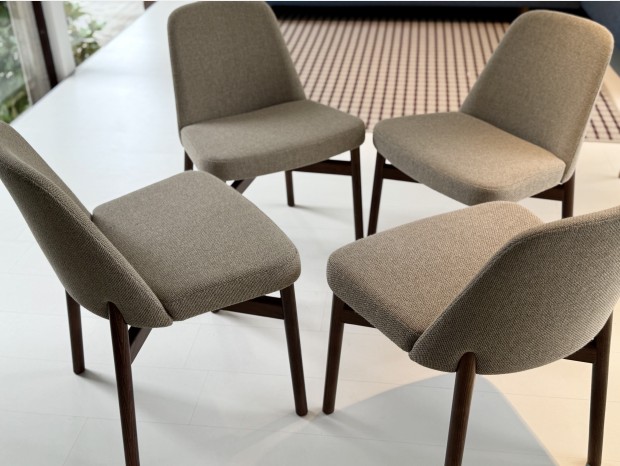 Sedia senza braccioli Knoll Krusin quattro sedie non divisibili