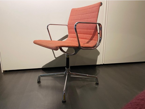 Sedia ufficio Vitra Aluminion Chairs EA 104
