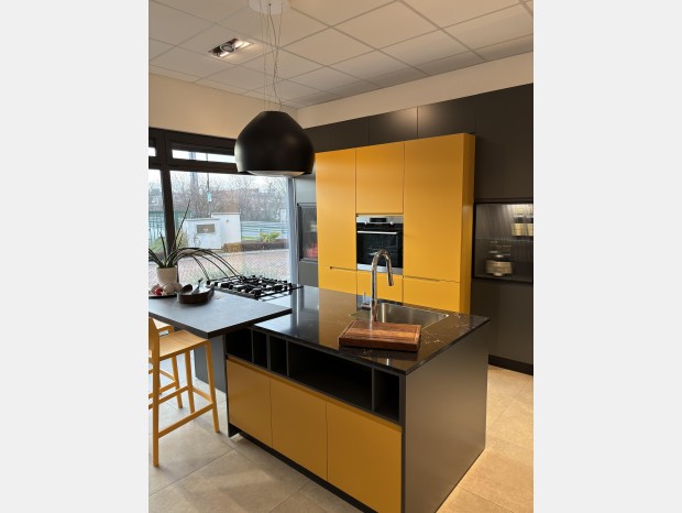Cucina con Isola Stosa Cucine Karma