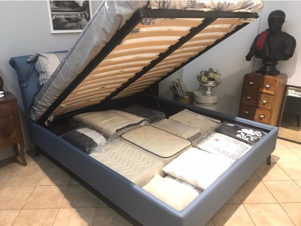 Letto matrimoniale con contenitore Oggioni Dama