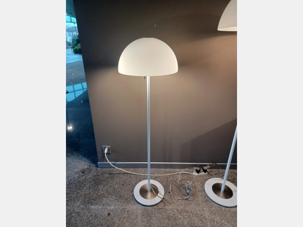 Lampada da terra Oluce Bianca 335