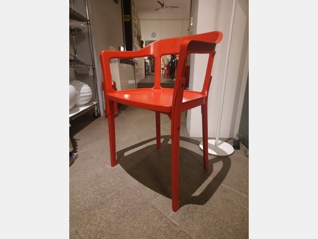 Sedia con braccioli Magis Steelwood chair