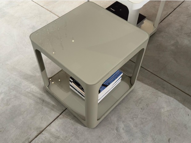 Tavolino quadrato Rimadesio Sixty