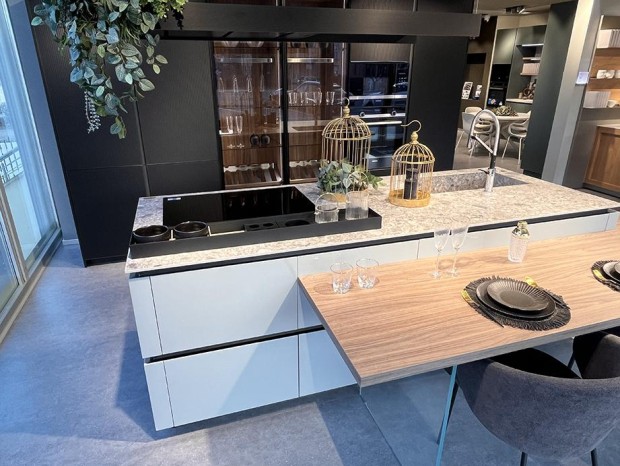 Cucina con Isola Stosa Cucine Aliant + Color Trend