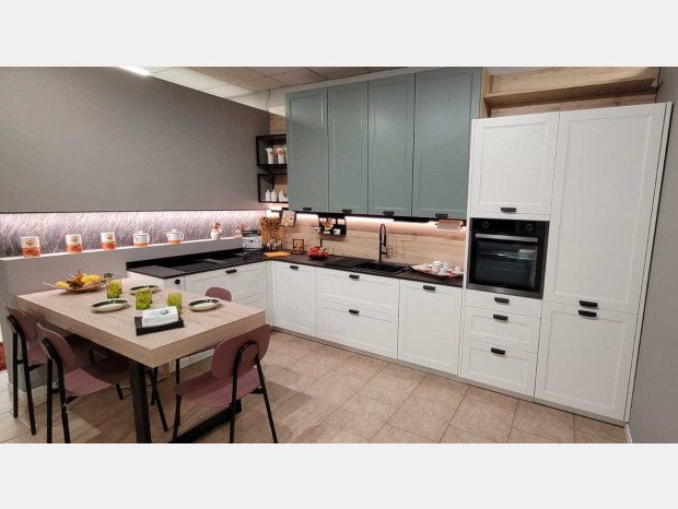 Cucina angolare Bombelli Cucine Cascada