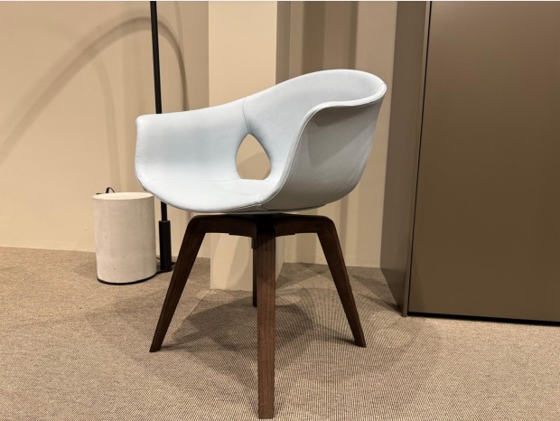 Poltroncina Poltrona Frau Ginger