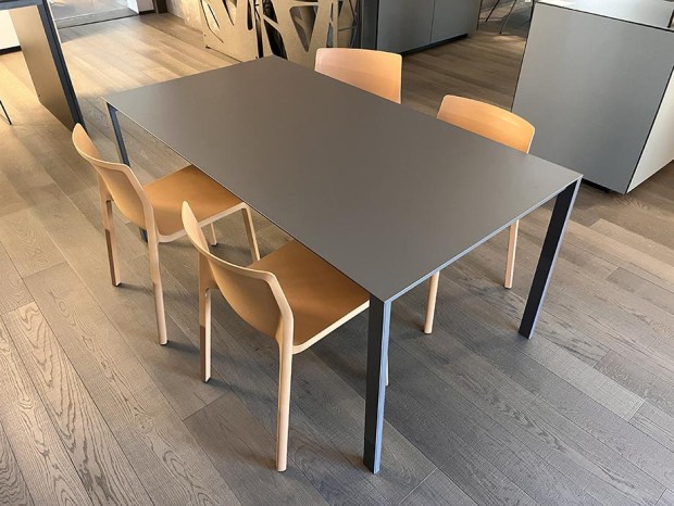 Tavolo allungabile Kristalia Thin-k