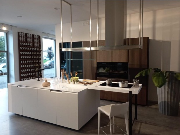 Cucina con Isola Poliform Shape