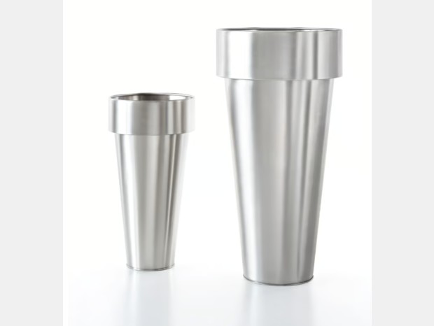 Vaso e fioriera De Castelli delta