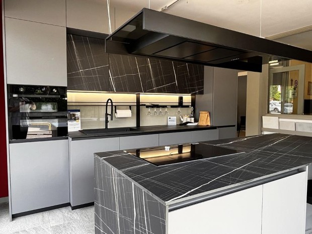 Cucina con Isola Stosa Cucine Metropolis