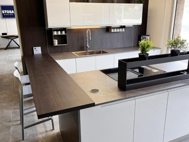 Cucina con Isola Stosa Cucine Karma