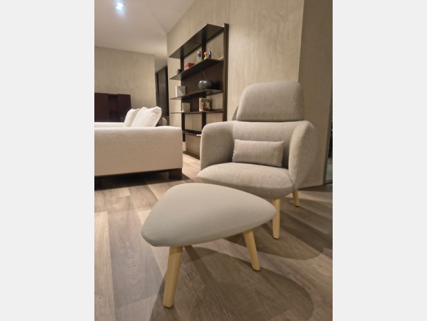 Poltrona con pouf Maxdesign Betty