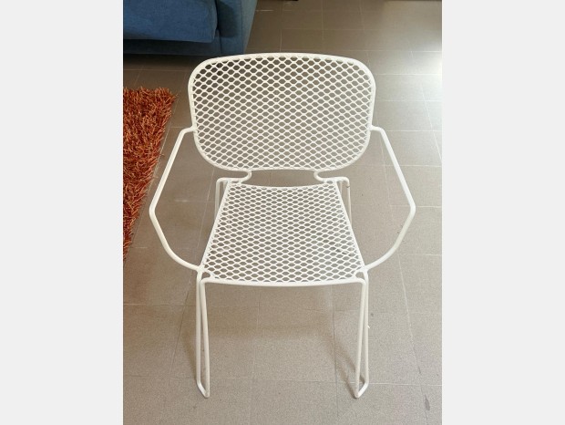 Sedia con braccioli Emu Ivy
