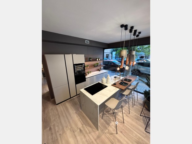 Cucina con Isola Aran cucine Erika Pet