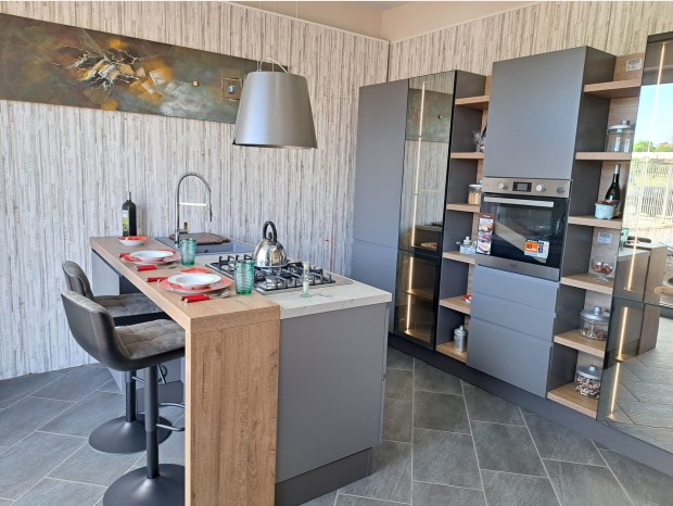 Cucina con Isola Febal Casa Sagoma J