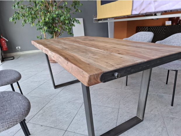 Tavolo rettangolare Produzione Artigianale ELM