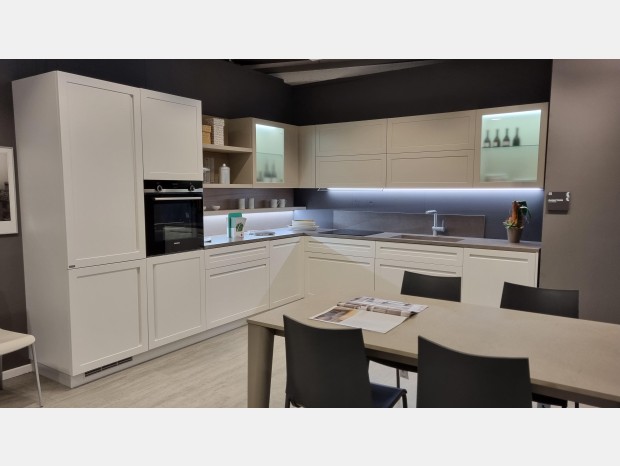 Cucina angolare Scavolini CARATTERE