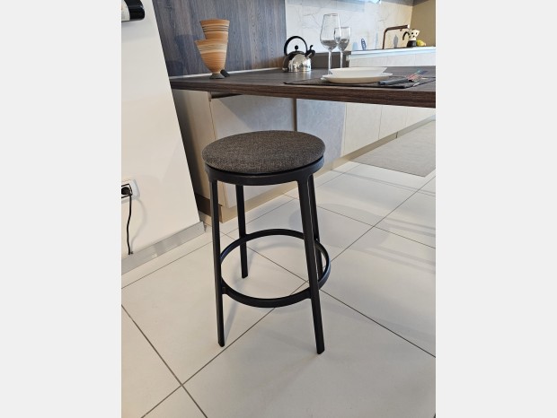 Sgabello Infiniti ROUND