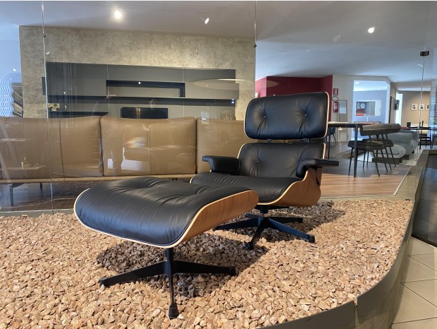 Poltrona con pouf Vitra Lounge Chair & Ottoman - Palissandro Santos