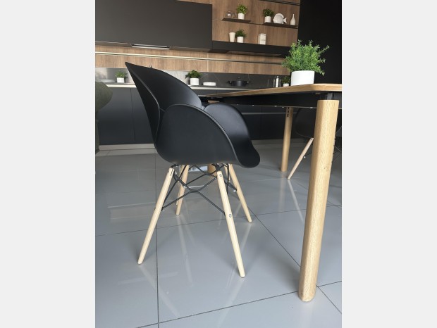 Sedia con braccioli La Seggiola lotus wood