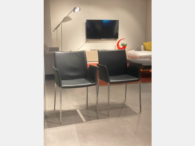 Sedia con braccioli Zanotta LEA