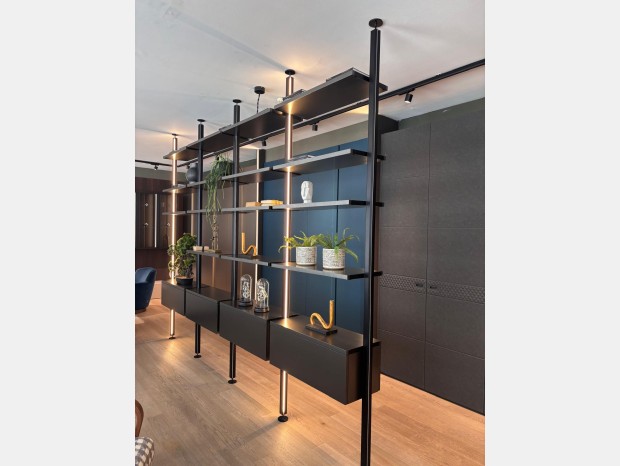 Libreria Guzzini & Fontana SKY8