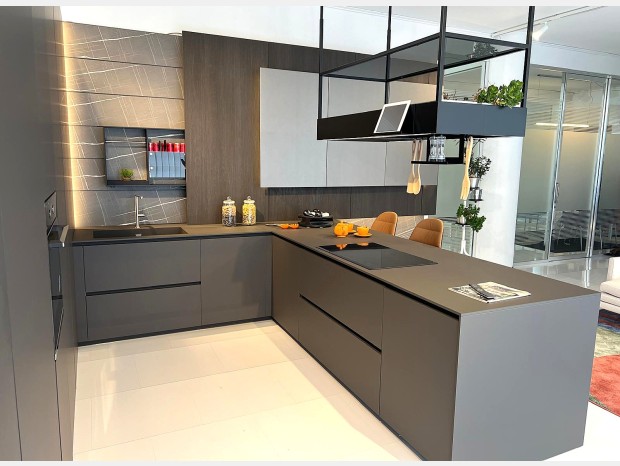 Cucina con penisola Modulnova MH6