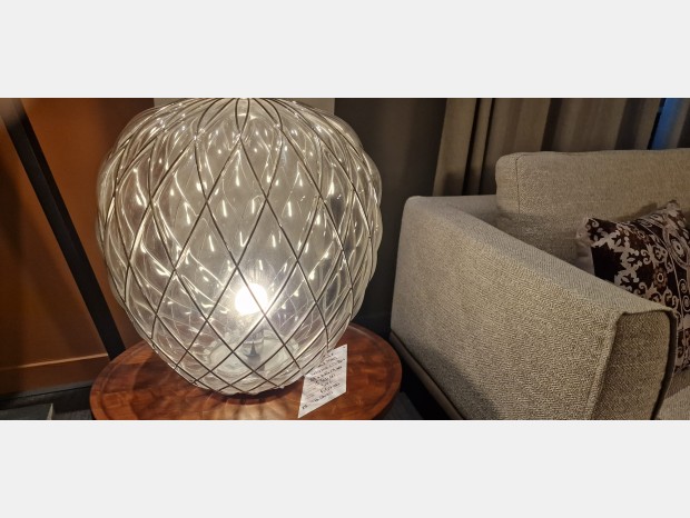 Lampada da tavolo FontanaArte Pinecone