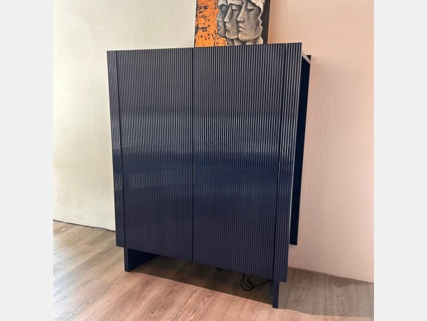 Madia Cassina Hayama