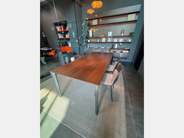 Piccola libreria Molteni&C. PASS-WORD EVOLUTION