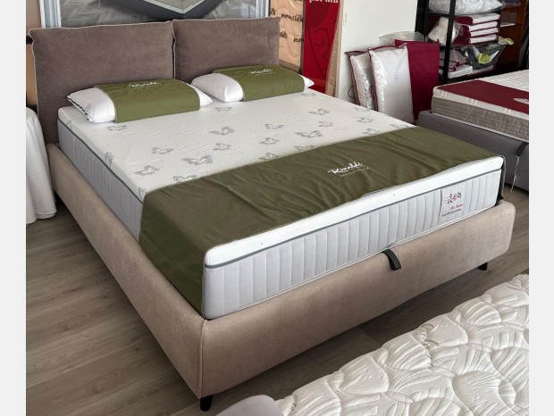 Letto matrimoniale con contenitore Samoa Arty compatto