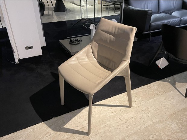 Sedia senza braccioli Molteni&C - Dada Engineered Outline