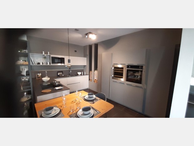Cucina con penisola Valdesign Logica L0