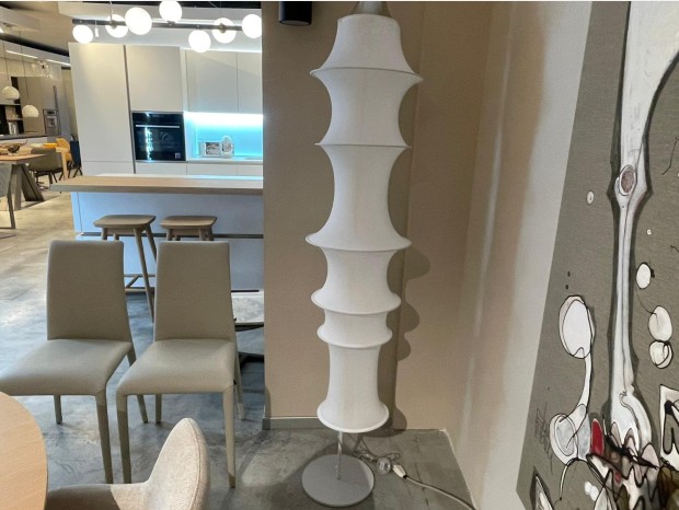 Lampada da terra Artemide Falkland
