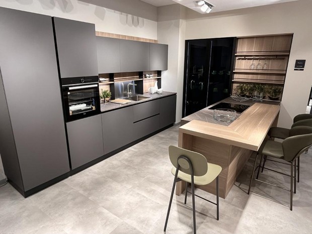 Cucina con penisola Forma Cucine Colibrì