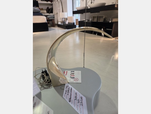 Lampada da tavolo Kartell Taj mini oro