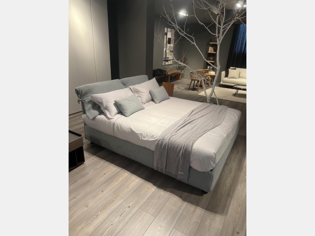 Letto matrimoniale con contenitore Flou Nathalie