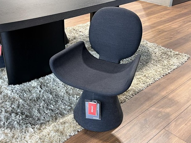 Sedia con braccioli Bonaldo YOUPI