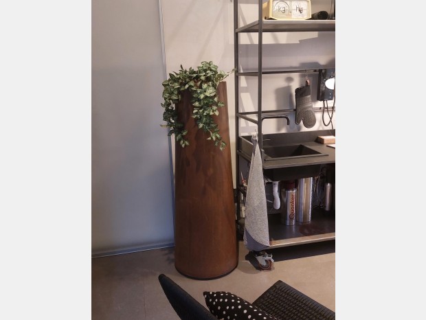 Vaso De Castelli Oxo fioriera conica