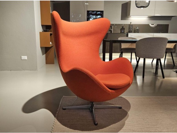 Poltrona Fritz Hansen EGG