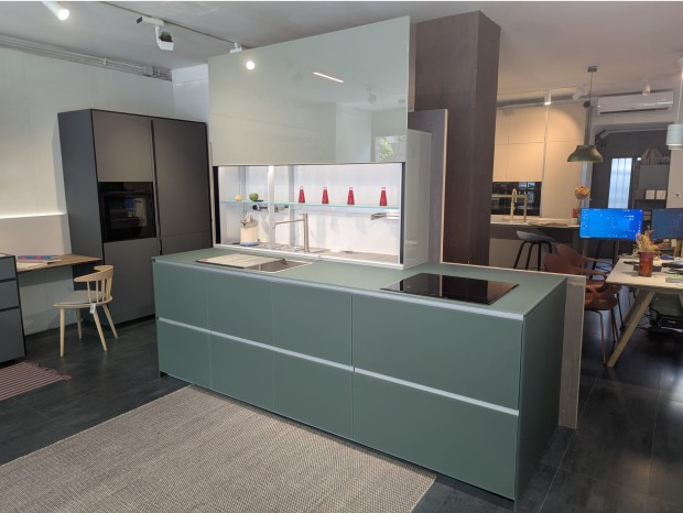 Cucina lineare Valcucine Artematica Vitrum