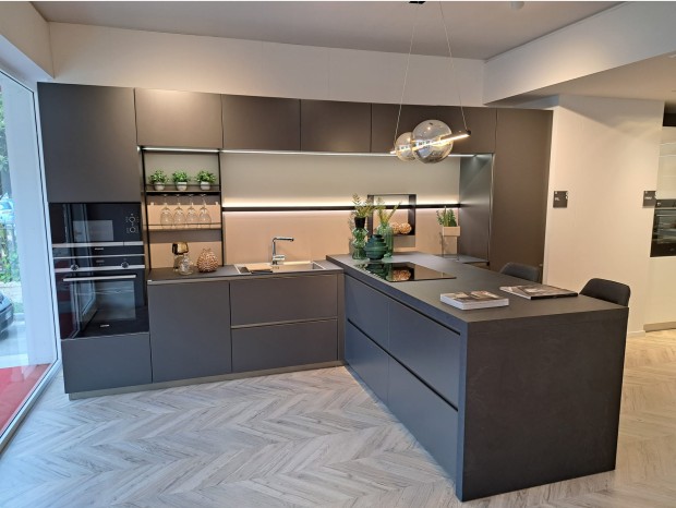 Cucina con penisola Scavolini Mira