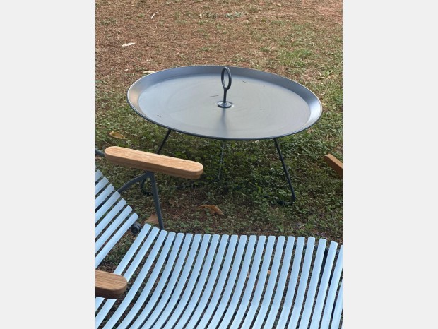 Tavolino da giardino Houe EYELET Tray Table - Tavolo con vassoio
