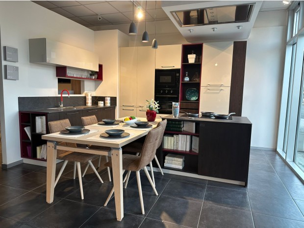 Cucina con Isola Schmidt Arcos e Strass