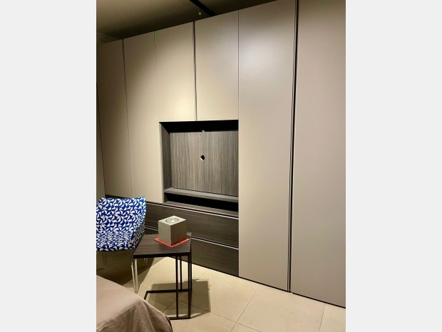 Armadio battente Novamobili Night Collection