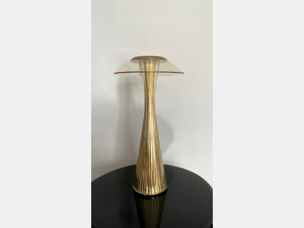Lampada da tavolo Kartell Space indoor