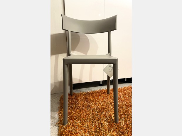Sedia con braccioli Kartell Catwalk mat