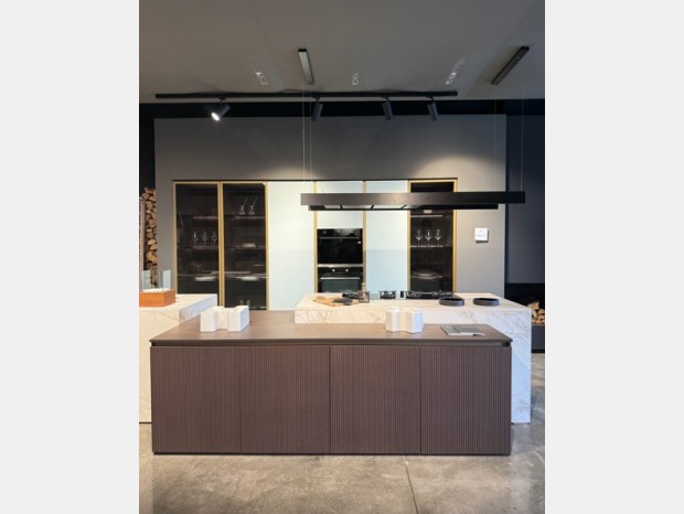 Cucina con Isola Arredo3 Glass cannettato